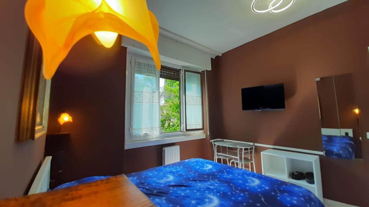 Vialetto V. Pastro 10 Bed & Breakfast Милано Екстериор снимка