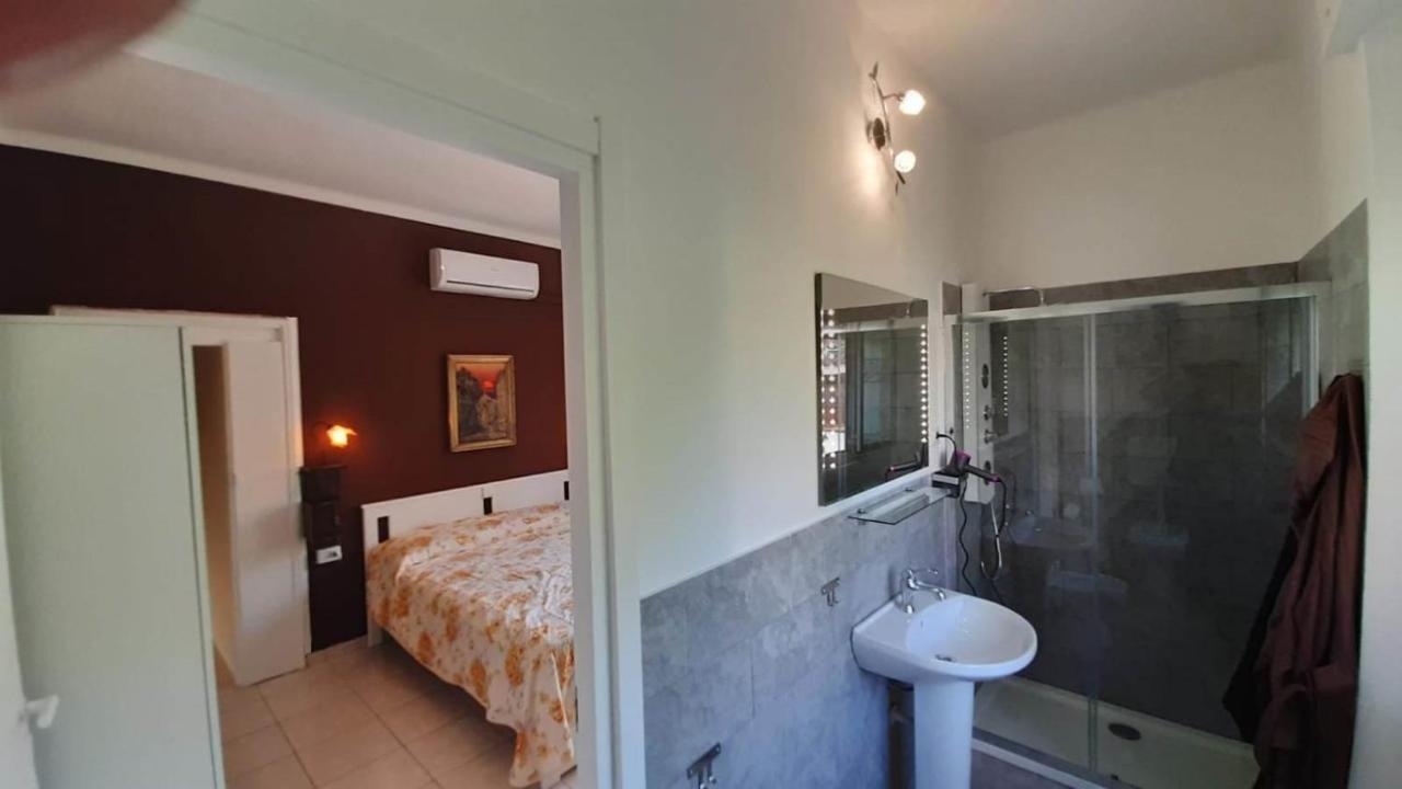 Vialetto V. Pastro 10 Bed & Breakfast Милано Екстериор снимка